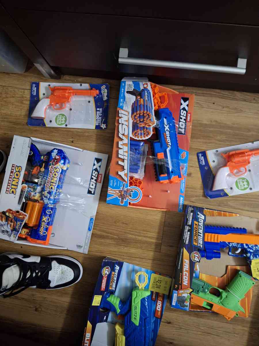 toy guns nerf etc