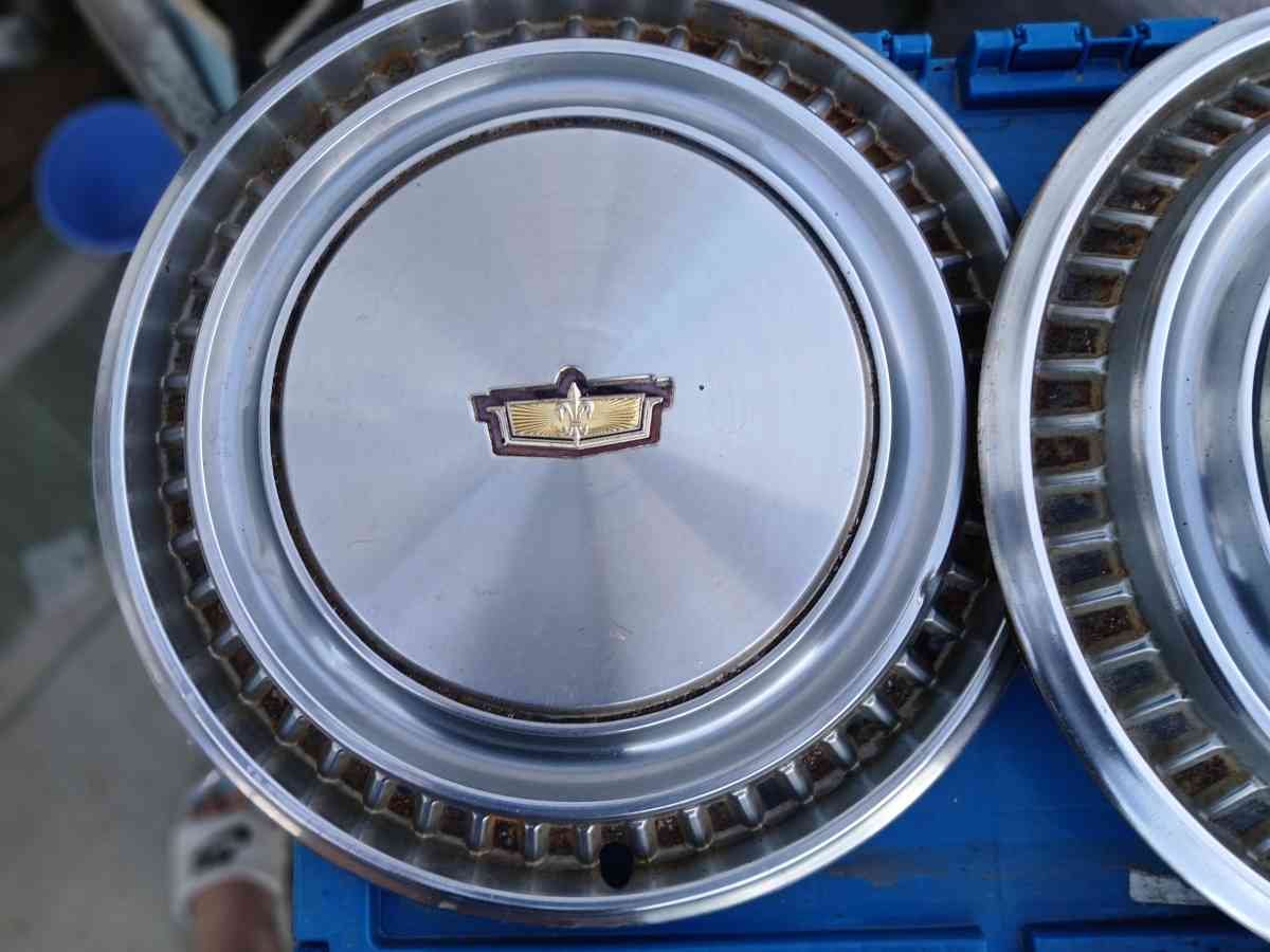 cutlass caprice rims