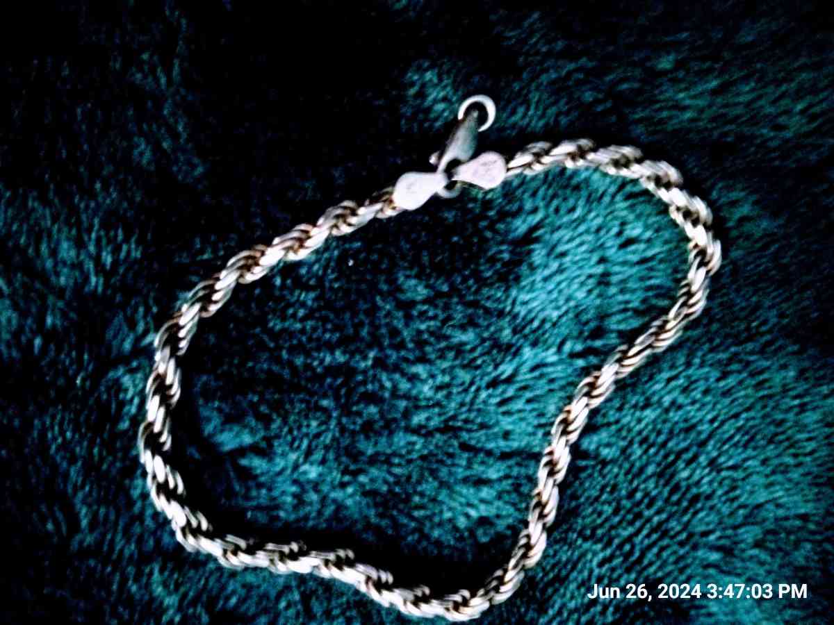 sterling silver bracelet 925made in Italy says in stamp on c