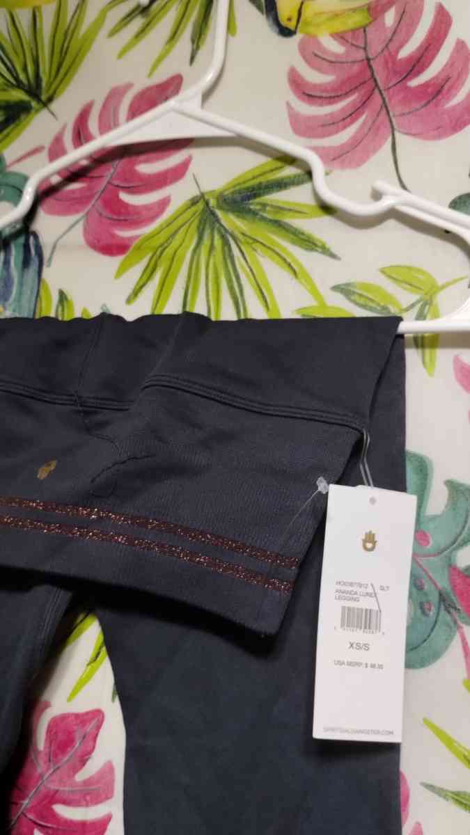 spiritual Gangster leggings