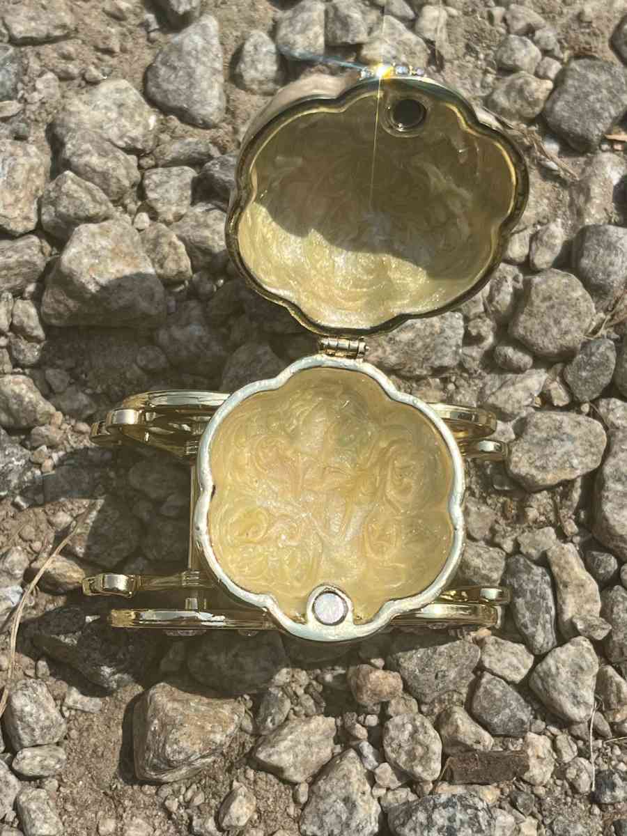 little jewelery boxes of animals and objects