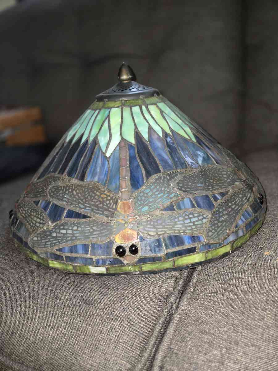 Tiffany lamp shade