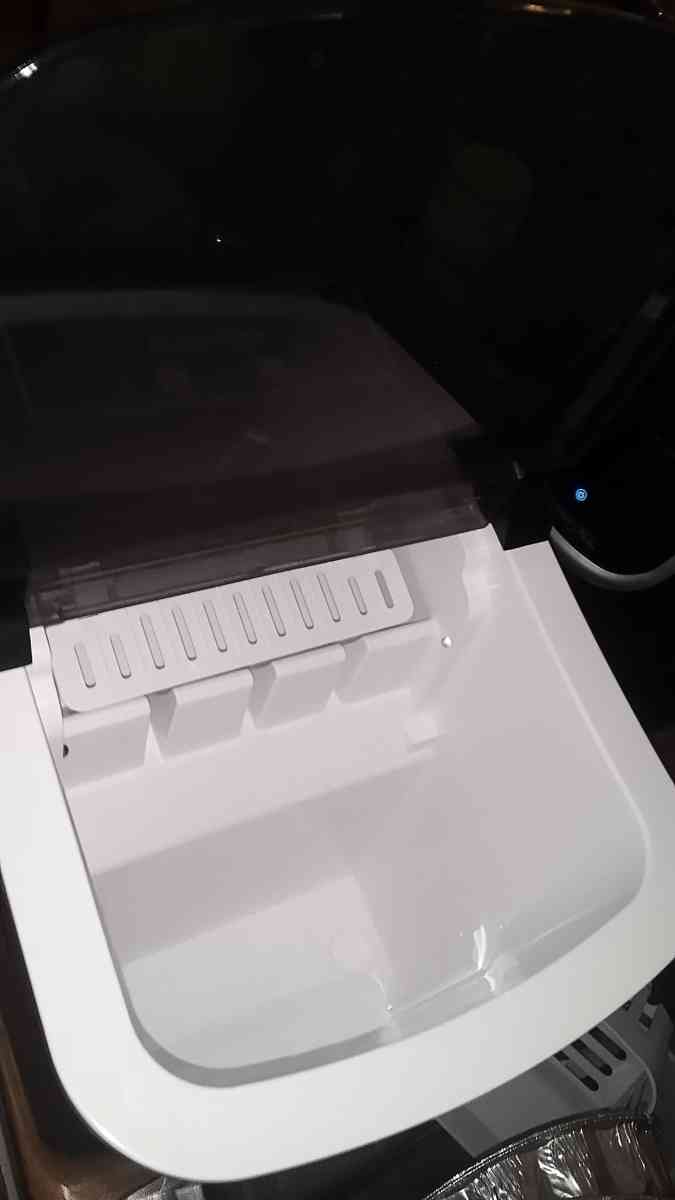 Frigidaire ice maker