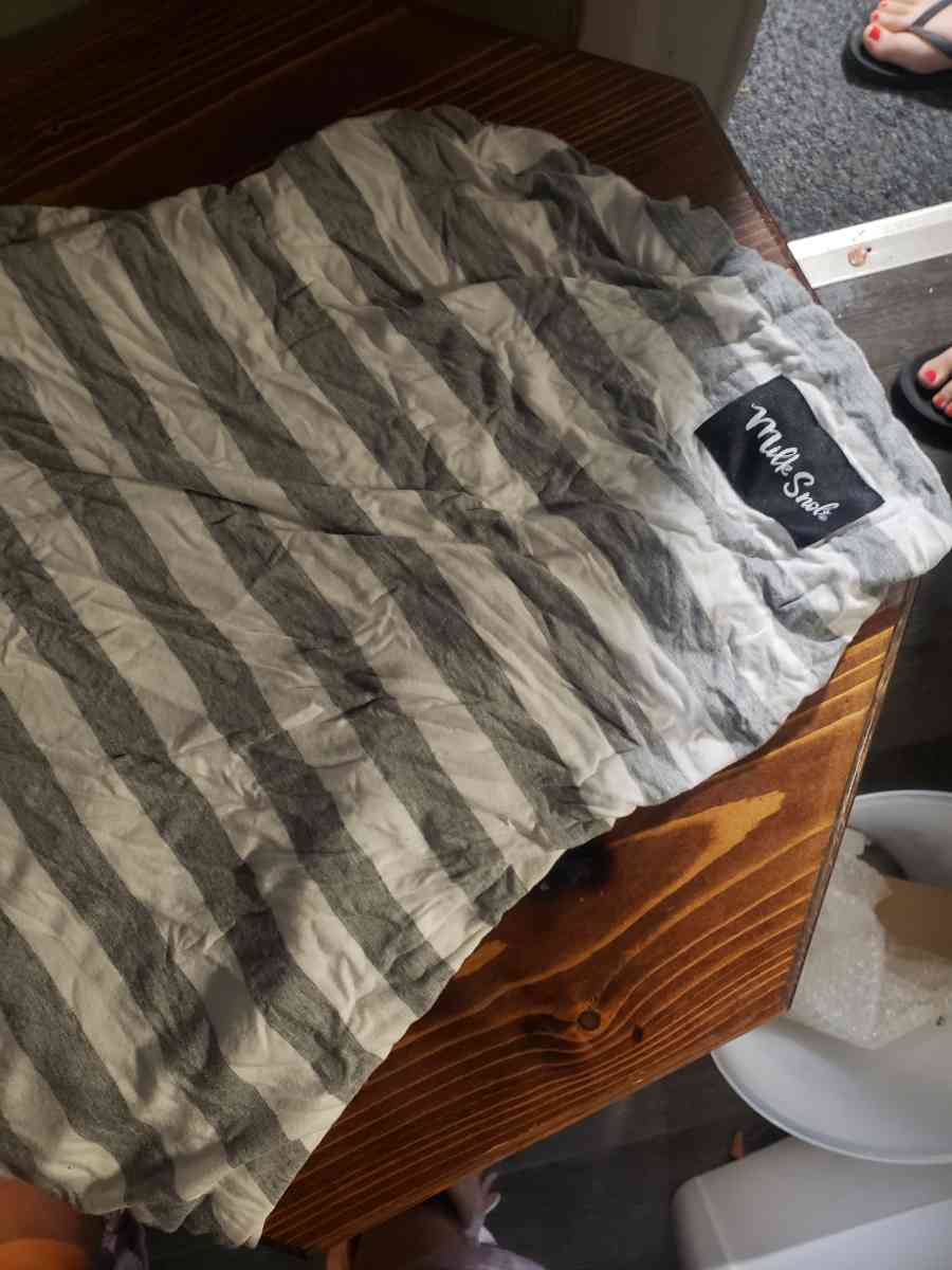 breastfeeding feeding covers new