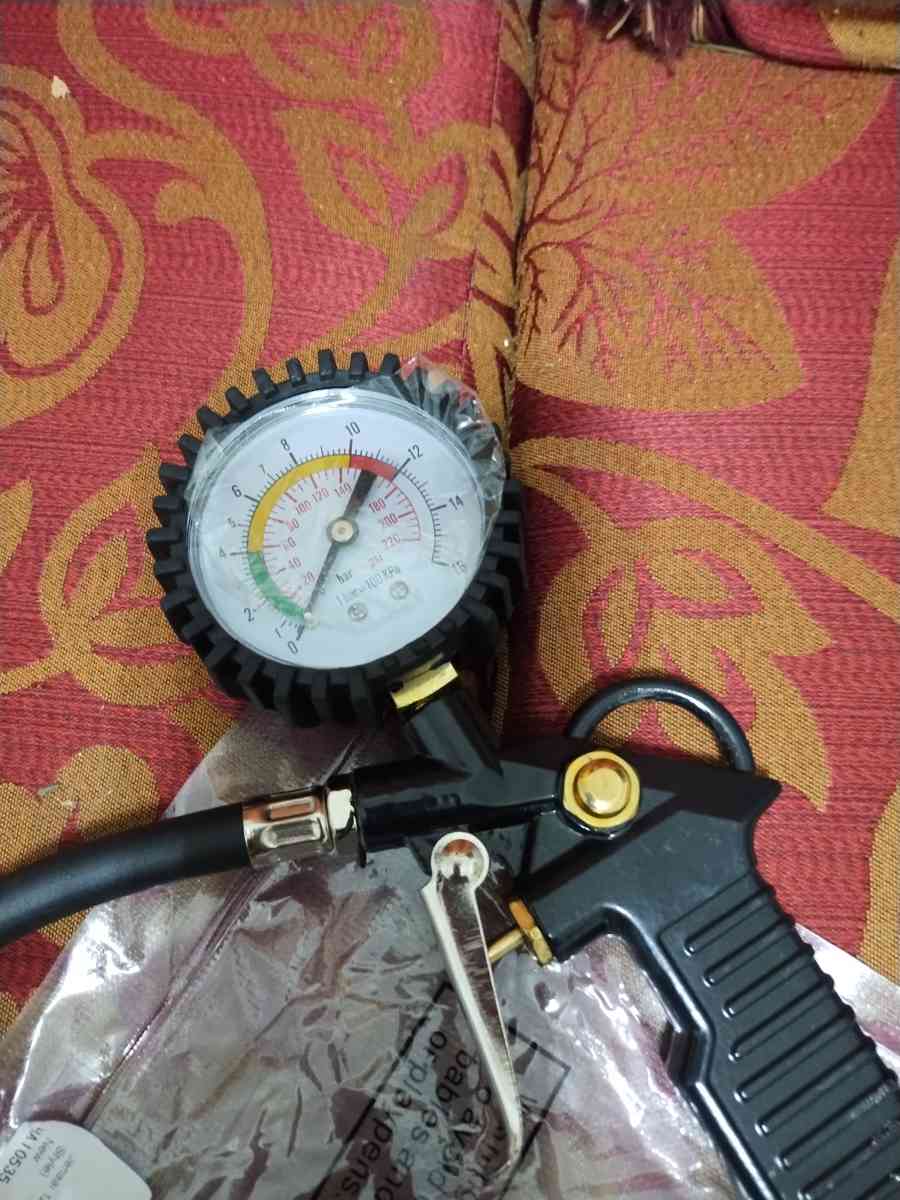 rubber house tire inflator gauge