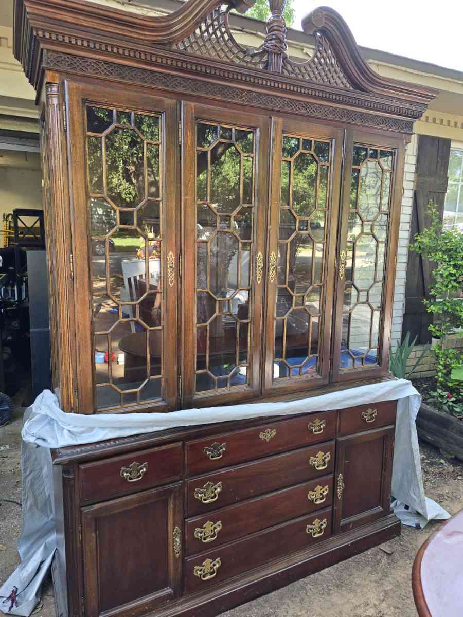 China cabinet