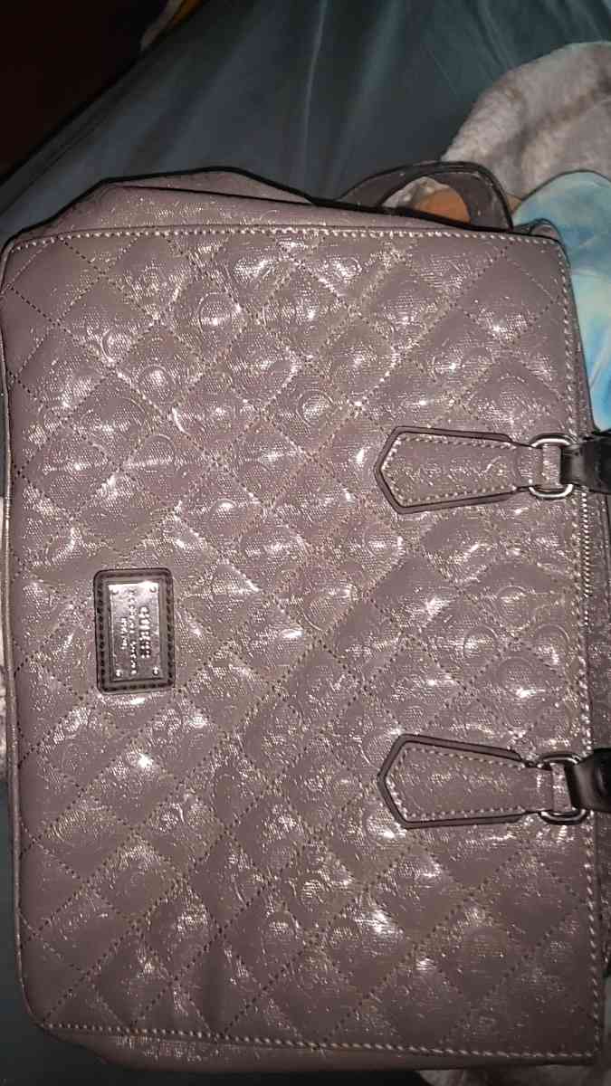 Womens Guess purse