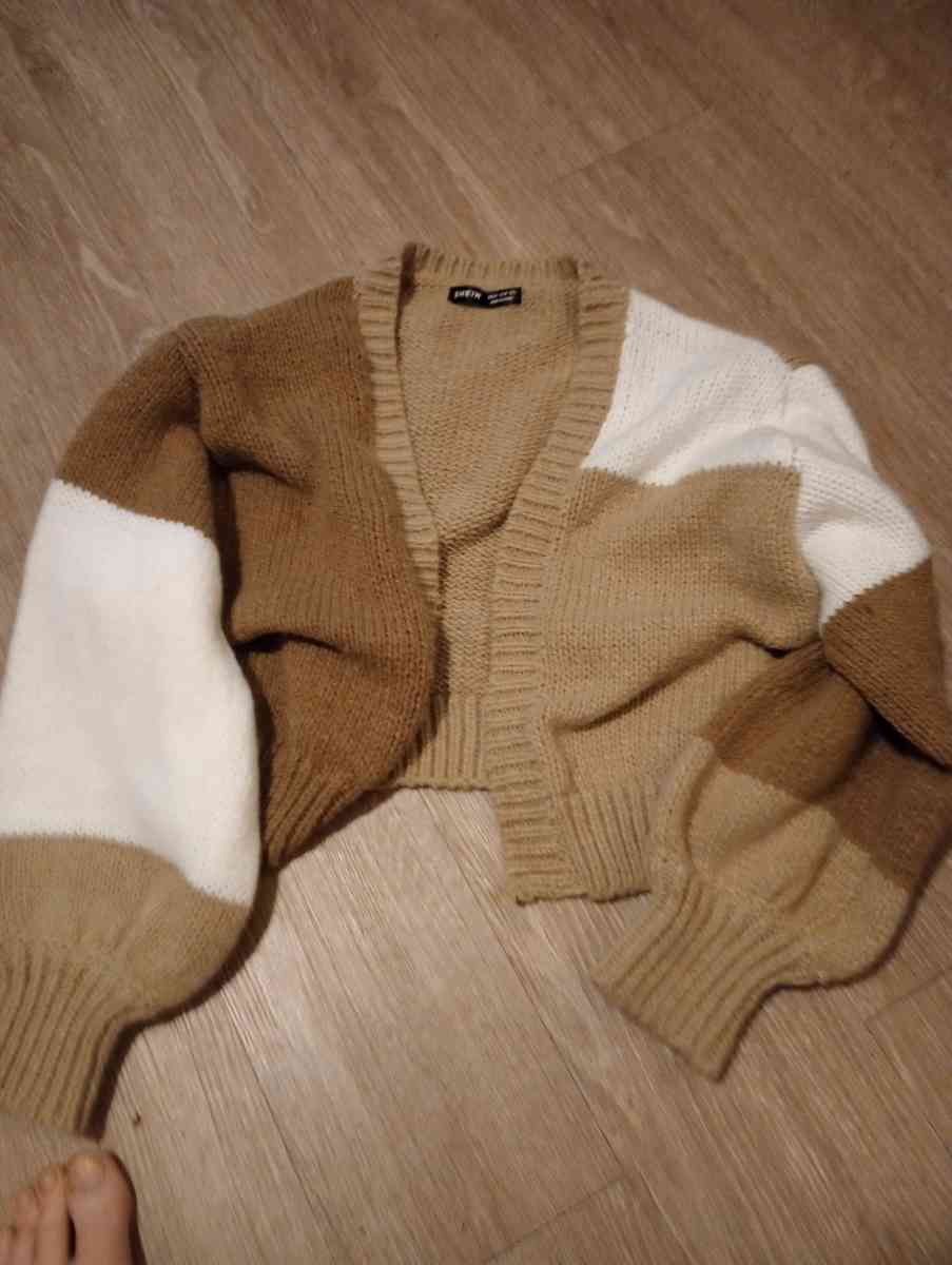brown tan and white low top sweater