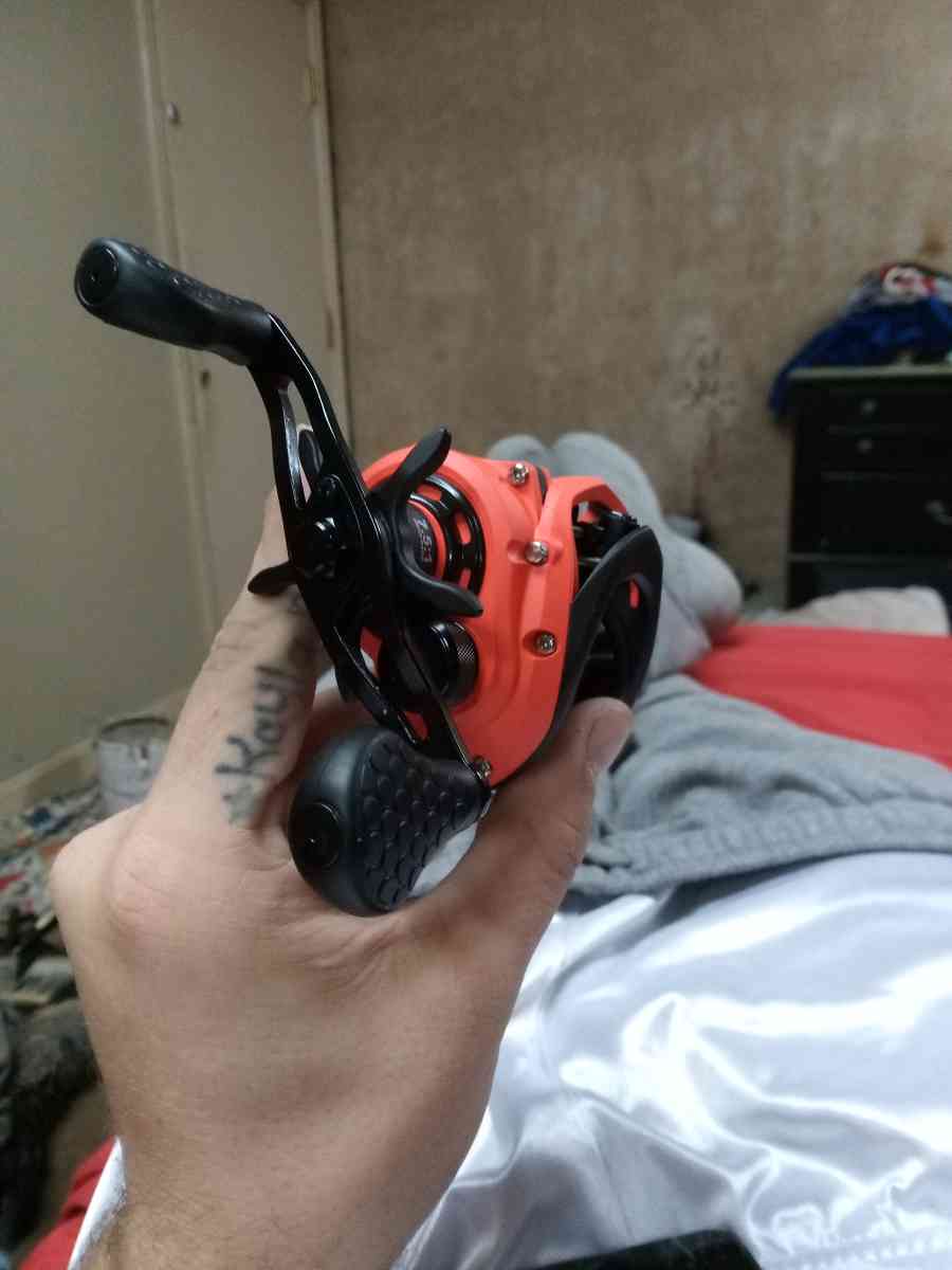 lews mach smash baitcaster reel