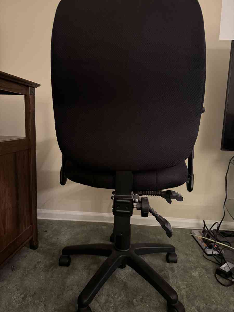 Desk chair