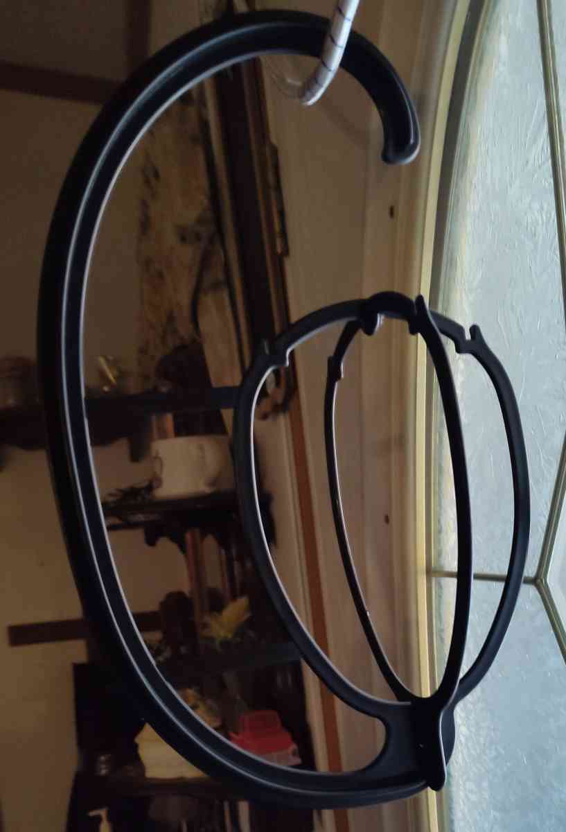 Hanging Wig holders buy 5 for 10