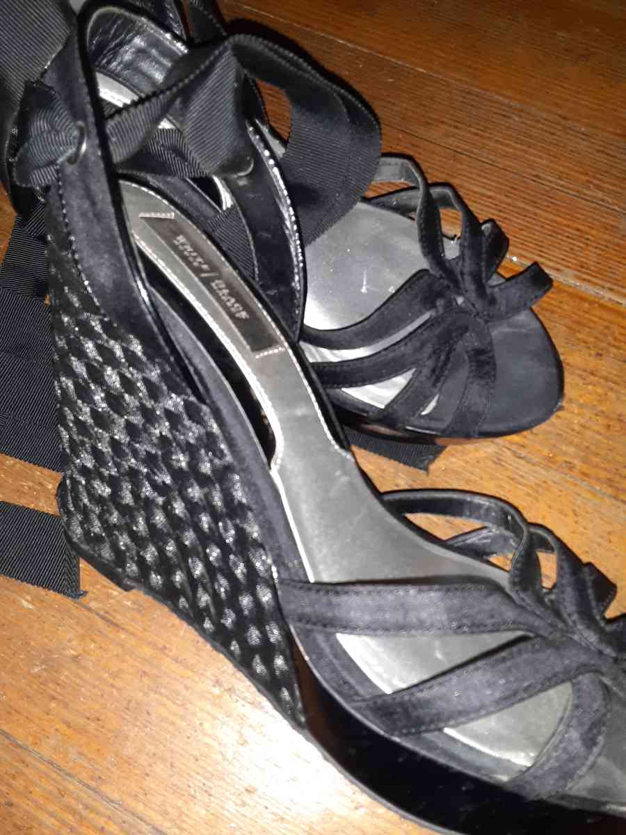 white house black market