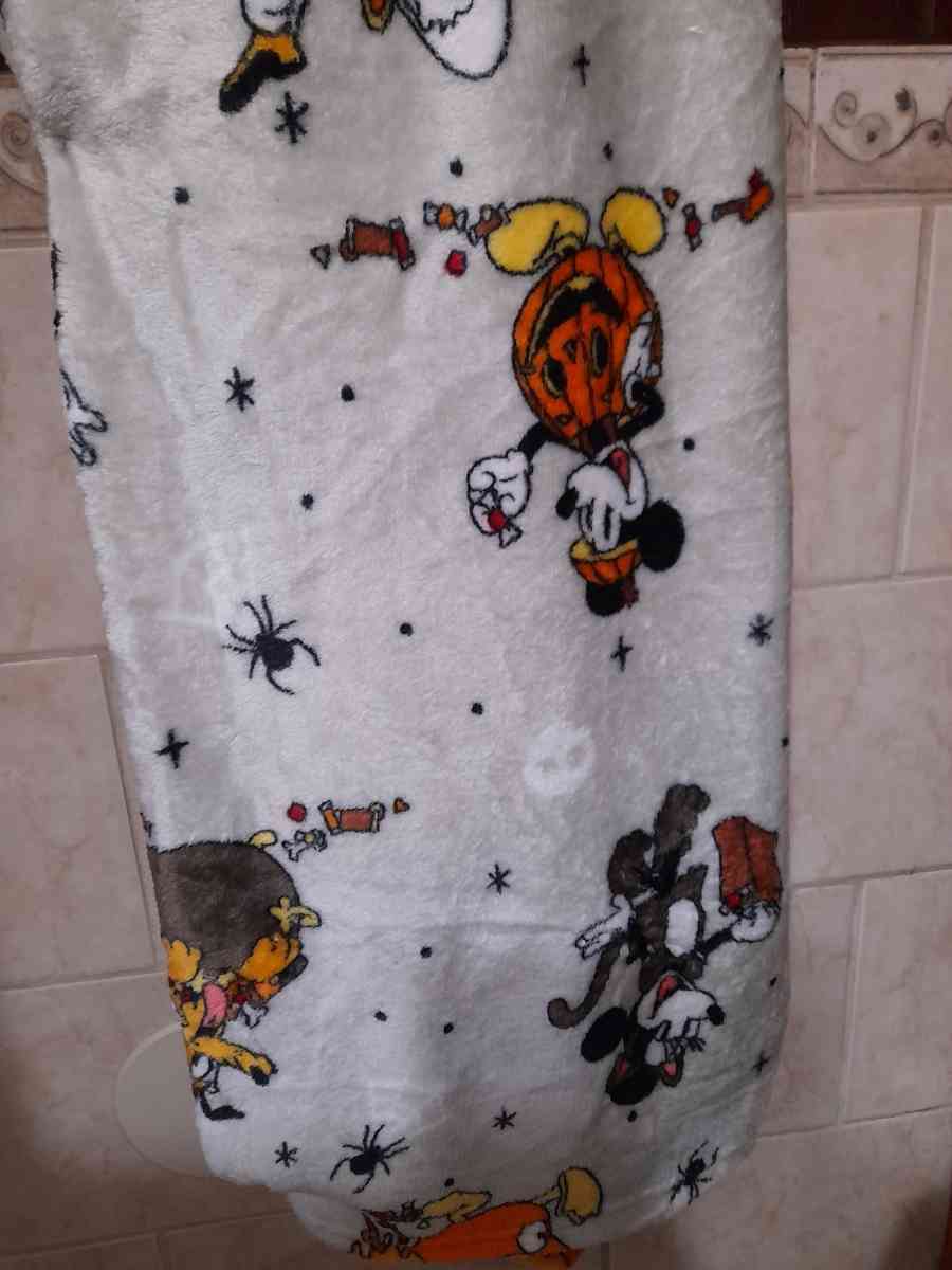 mickey vintage throw blanket
