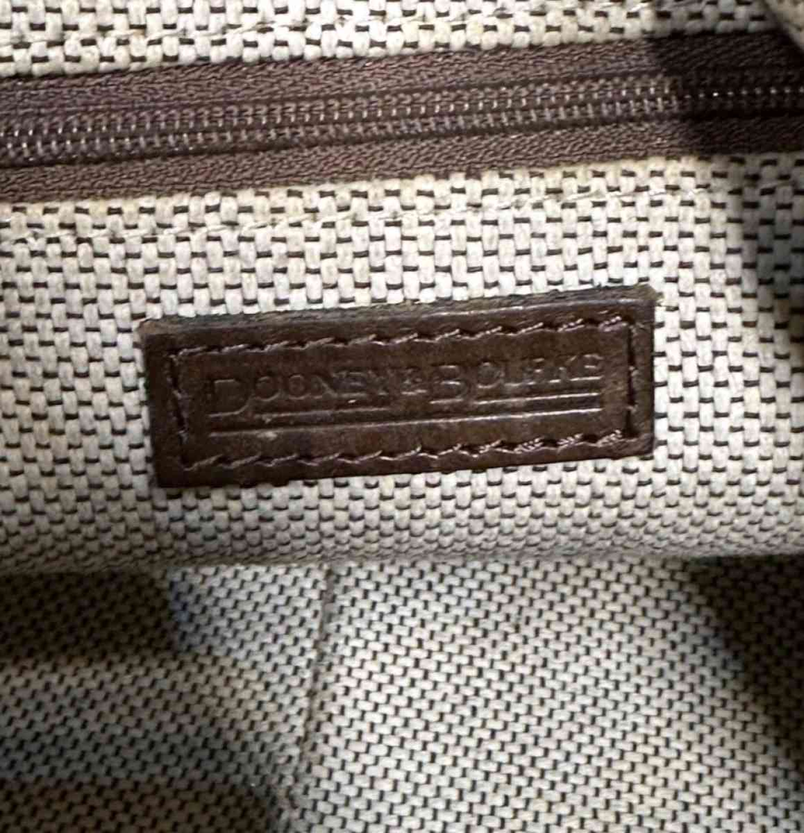 vintage authentic Dooney and Bourke shoulder bag