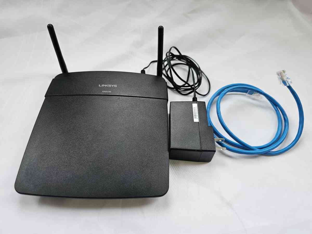LINKSYS EA6100 Wifi Extender