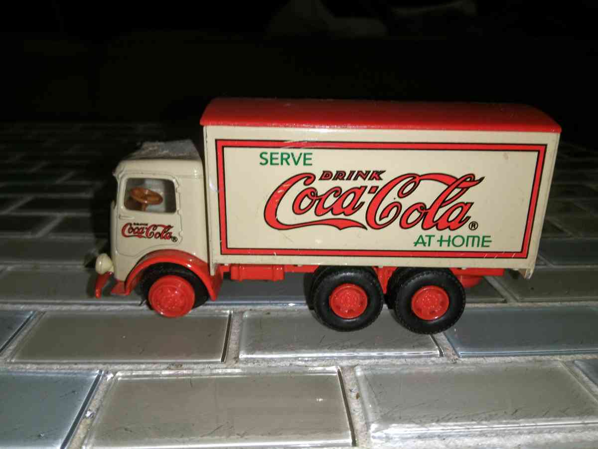 collector coke truck from 60 s all metal with plastic in the