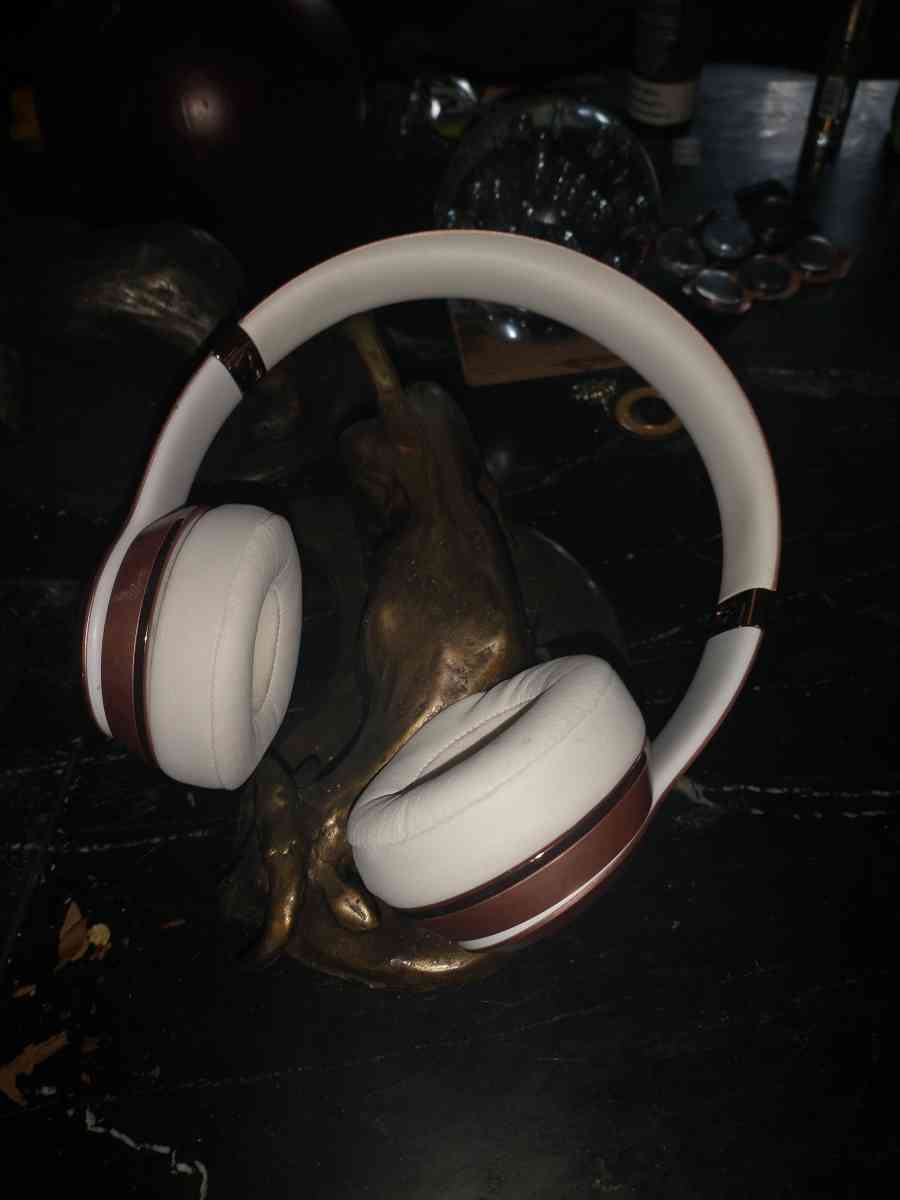 beats wireless headphones