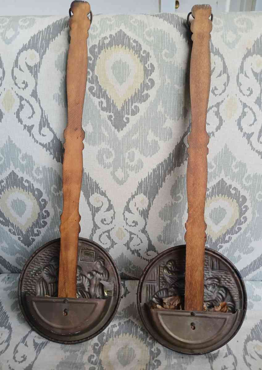 2 Vintage Bed Warmers Wall Pocket English Pub Scene Brass Wo