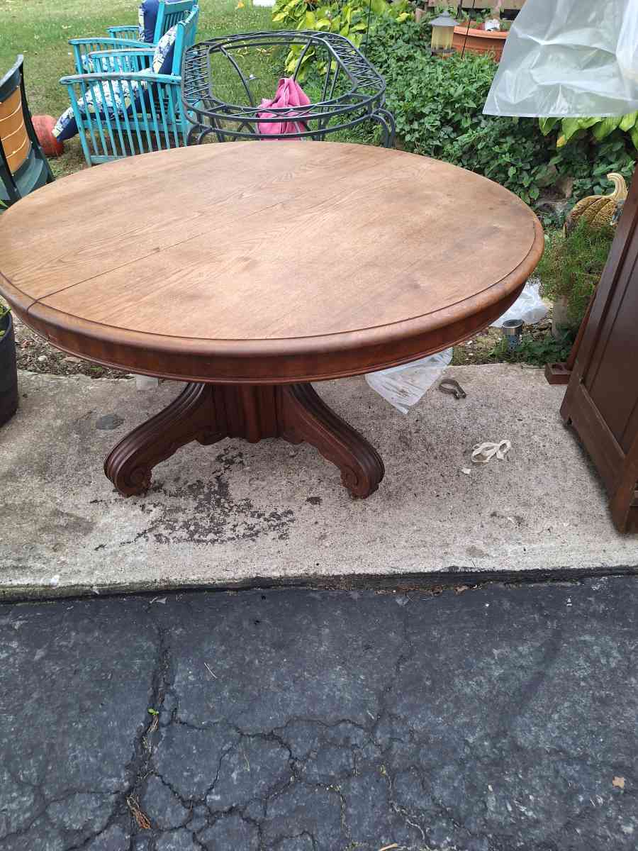 hutch round 5 leaf table 6 chairs