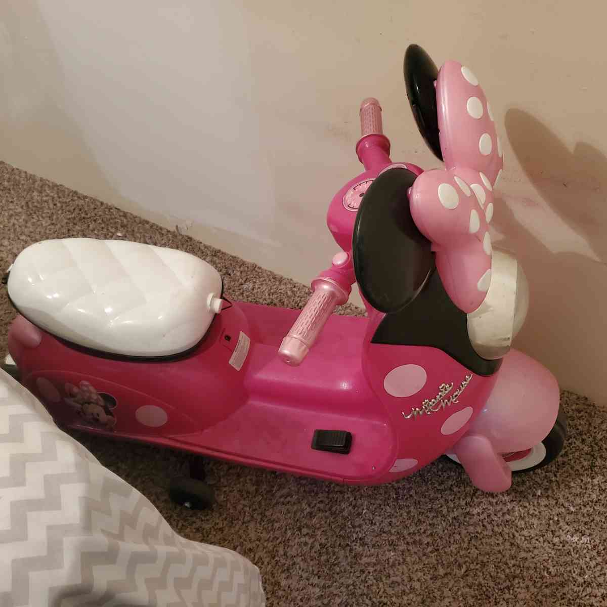 mini mouse scooter power wheel
