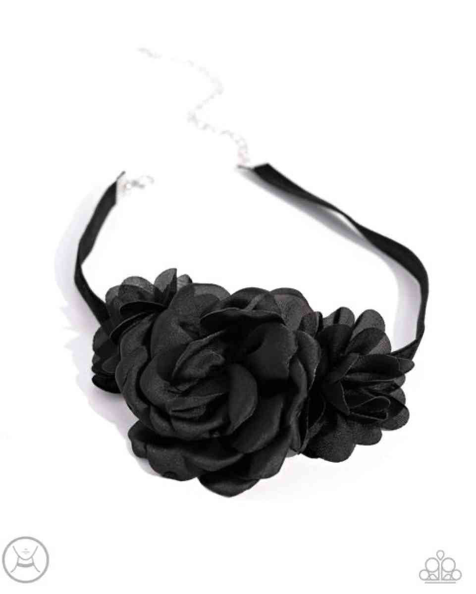 Very Viscountess Black Choker