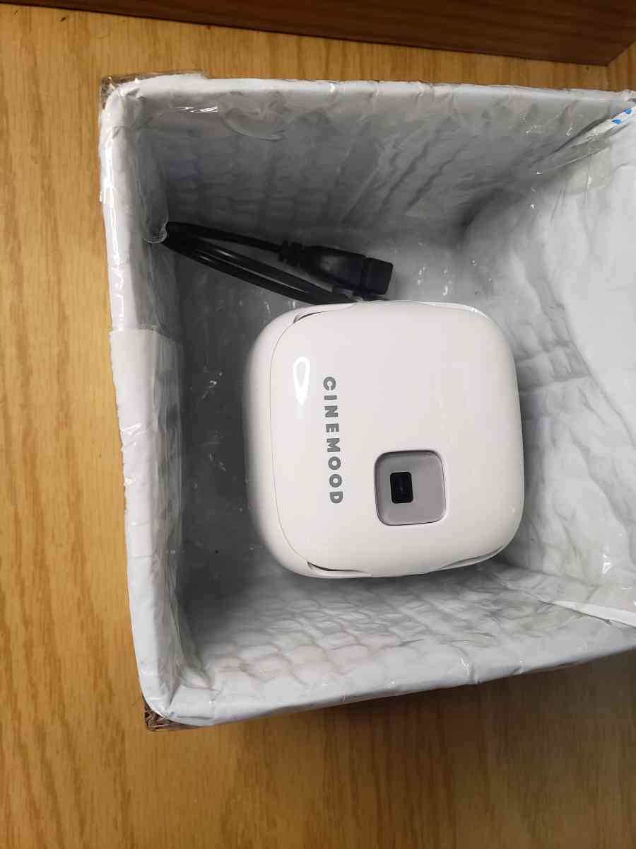 Portable projector 4k