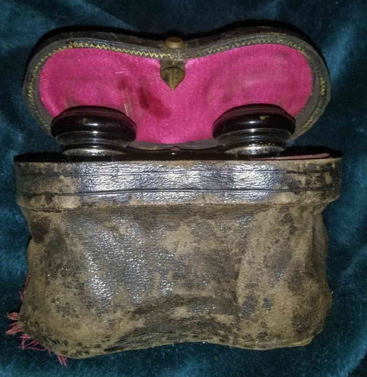 1898 French opera glasses