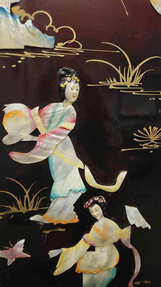 VINTAGE CHINESE MOTHER OF PEARL 3D ALBALONE SHELL ART