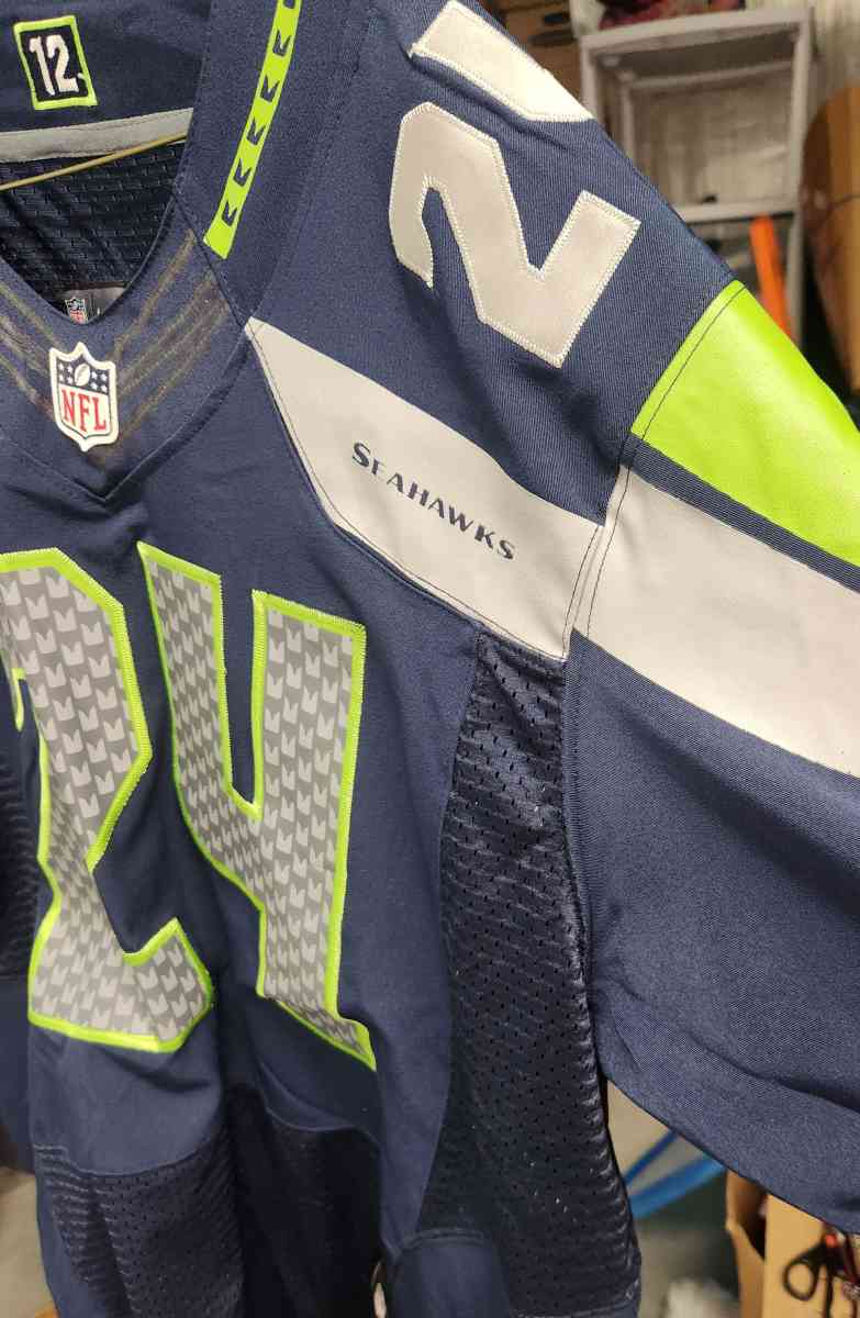 NFL Seahawks Marshawn Lynch 24 Onfield 24 Seahawks Jersey