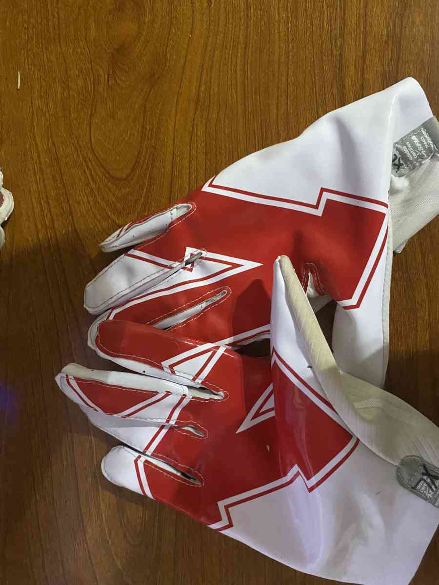 XL game worn Nebraska gloves
