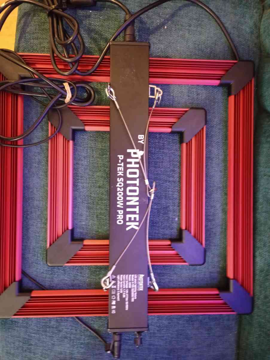 Photontek SQ200W Pro LED Horticulture lights