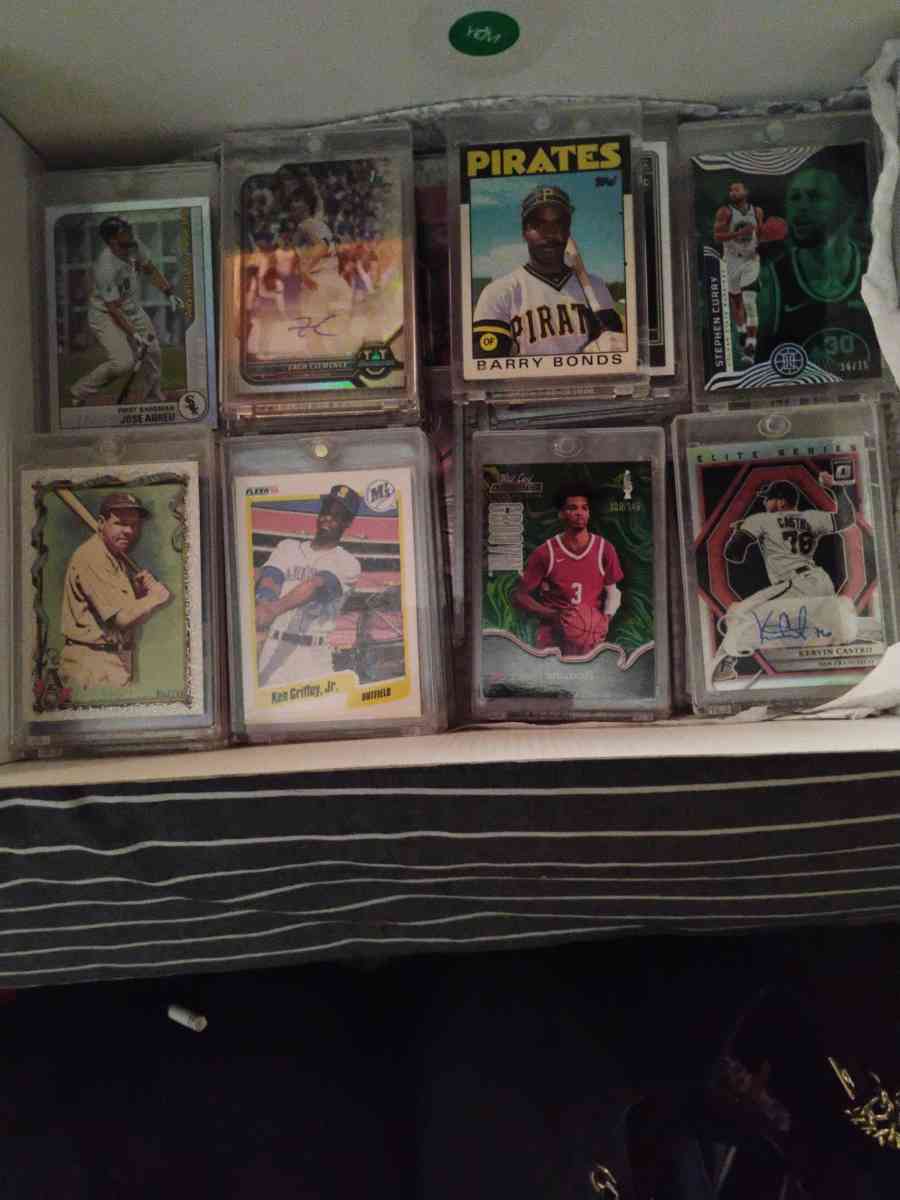 Assorted SPORTS COLLECTER CARDS
