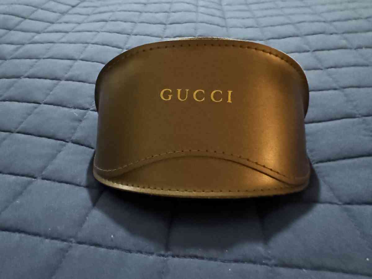 GLASSES NOT AUTHENTICATED