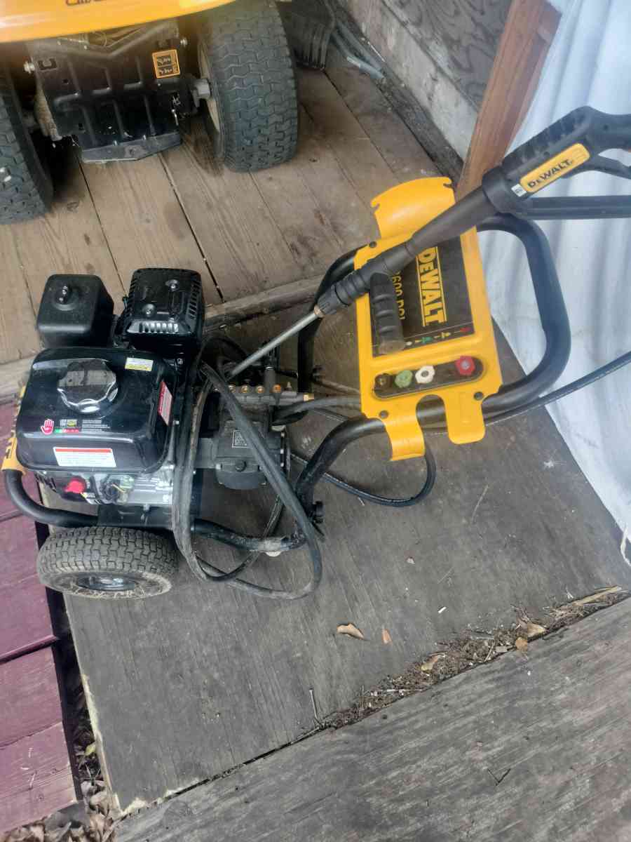 DeWalt pressure washer