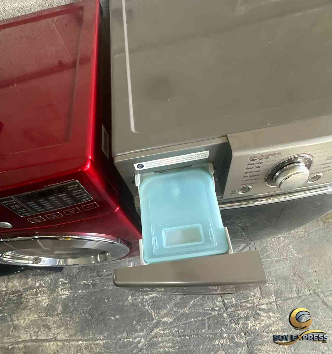 LG dryer electric with Steam