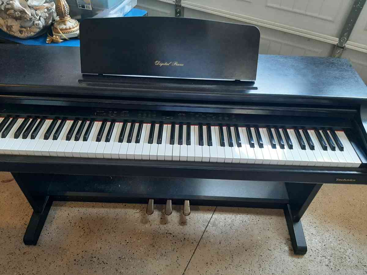 Technics Digital Piano