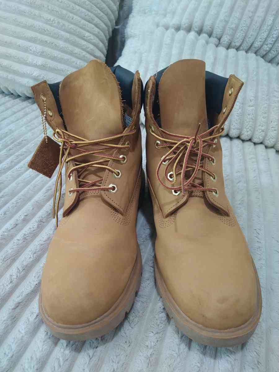 Used Timberland Boots mens size 11