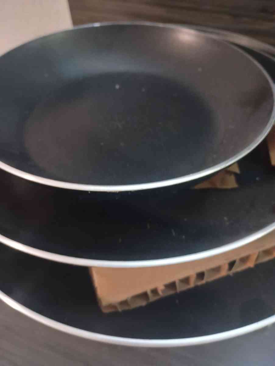 pans  skillets