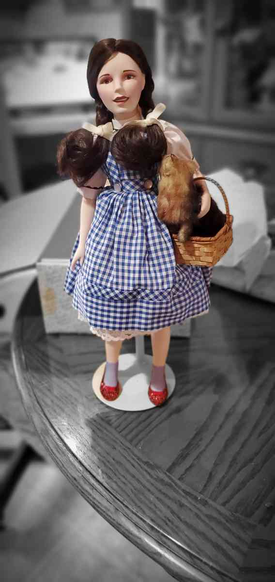 Franklin Mint Dorothy with Toto Porcelain Doll