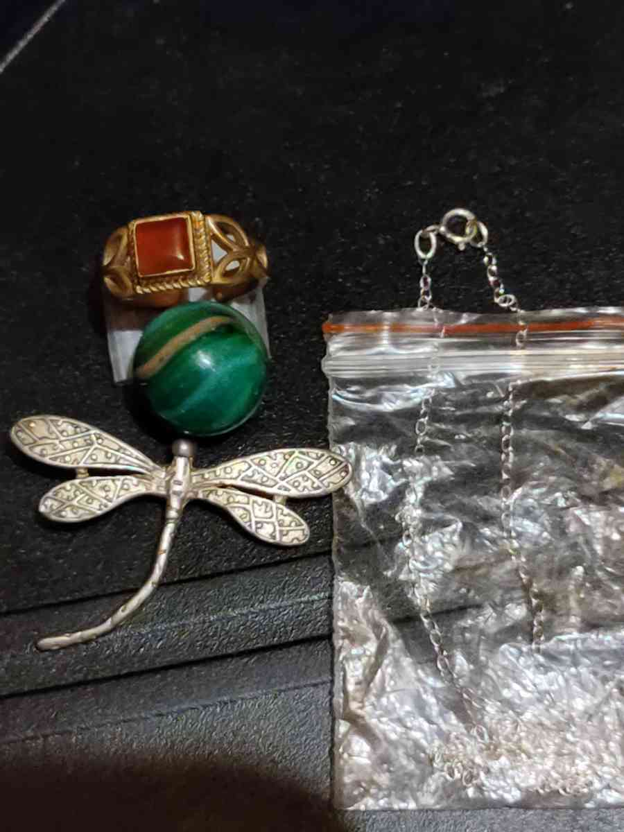 ring a chain  charm old marble