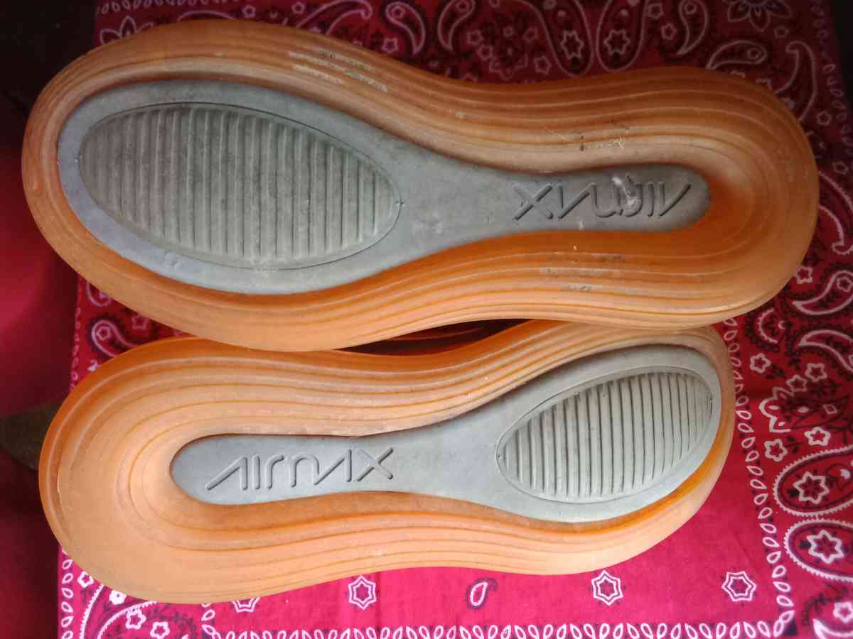 Nike air max shoes 6y