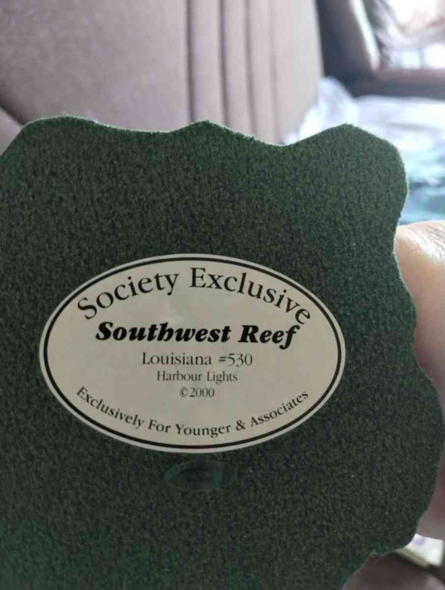 Harbour Lights 530  SOUTHWEST REEF Louisiana Lighthouse  200