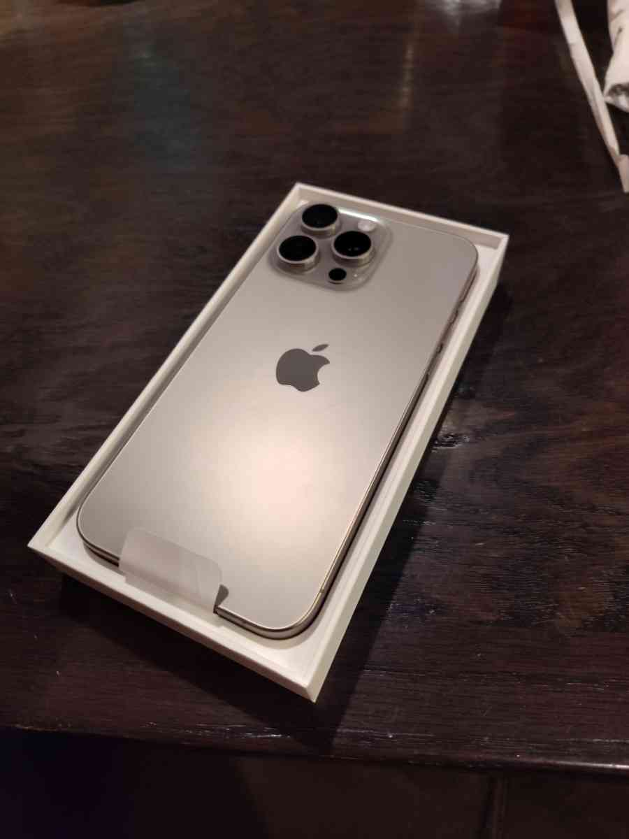 iPhone 15 pro max 1tb