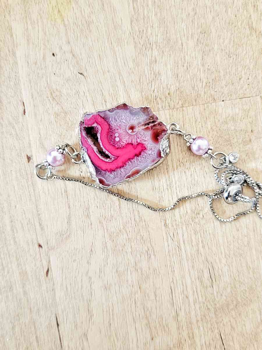 womans inglet braselet handmade