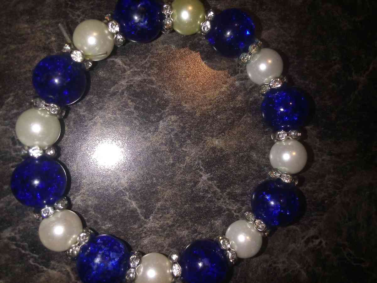 Handmade bead bracelet