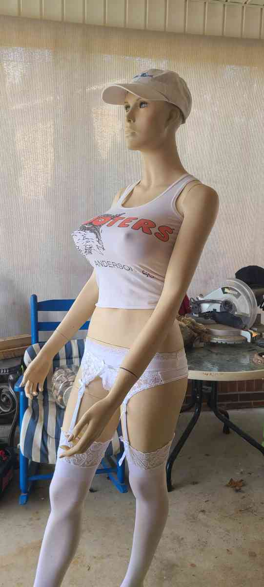 Female Mannequin
