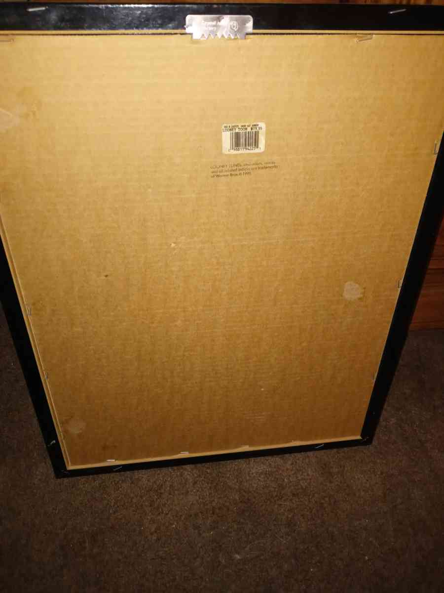 Looney Tune picture frame playing pool table