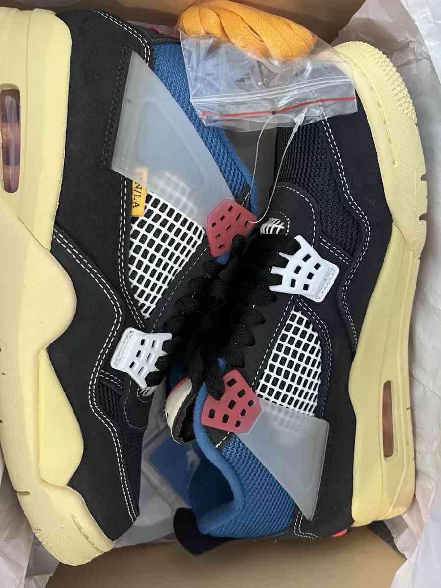 Jordan 4s x Union Off Noir