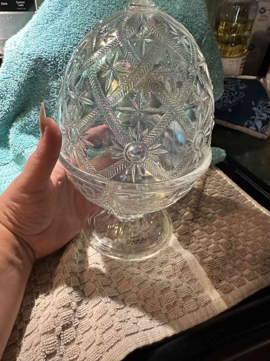 LE Smith glass egg lidded trinket dish
