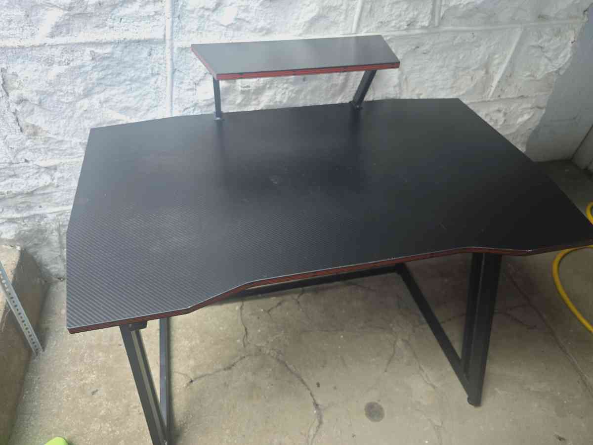 Gamer Desk